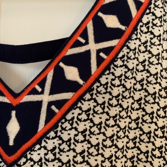 THML Embroidered Tank - Picture 3 of 6